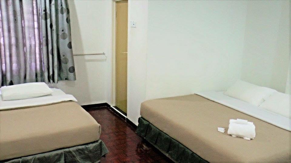 Casapelindung Guesthouse Куантан Екстериор снимка